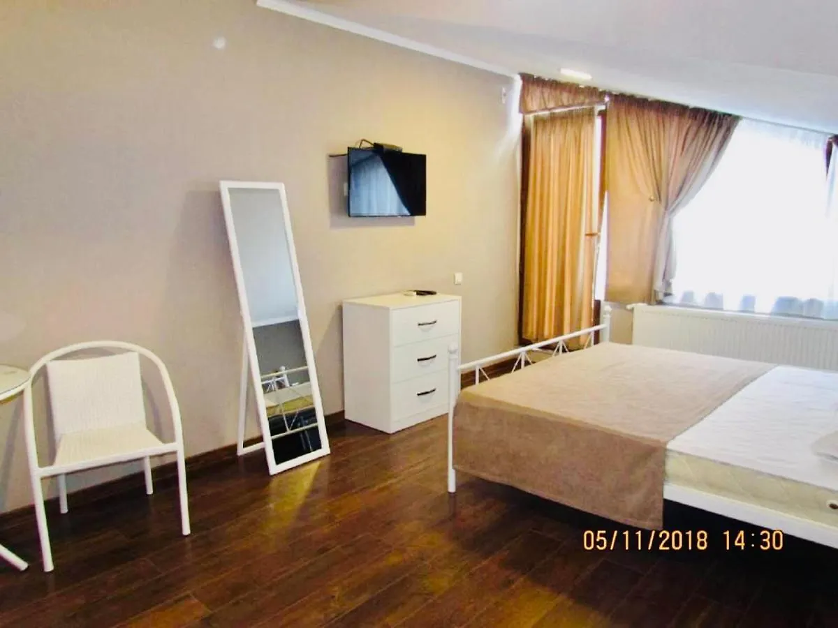 9 Borbalo Street Apartment With Terrace Tbilisi